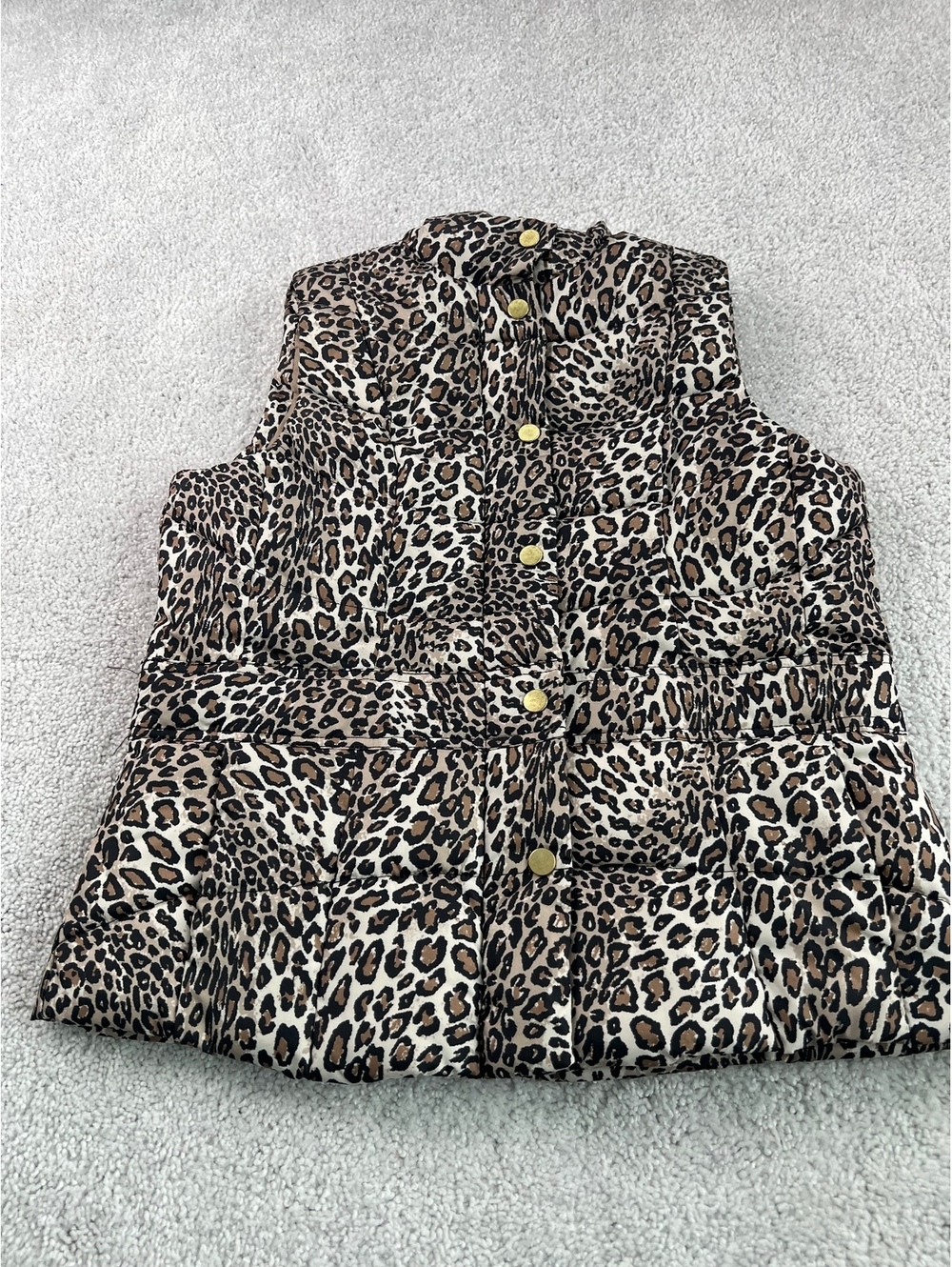 Crown & Ivy Petite Leopard Print Puffer Vest Women’s PM Tan Black Quilted